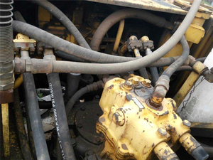 Second Hand Komatsu PC200-7 <b>Used</b> <b>Excavator</b> Japan Affordable Multifunctional Suitable for Various Construction Tasks - Product Image 6