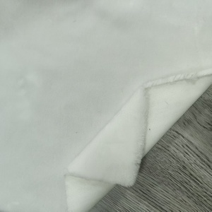 Tissu en fausse fourrure de lapin léger, doux et moelleux, directement de l'usine, pour vêtements, textiles de maison et jouets - Product Image 4