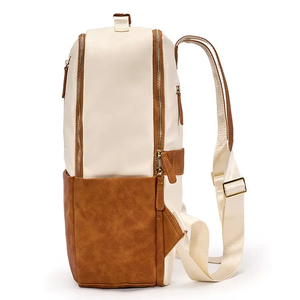 क्लासिक शैली py चमड़े के लैपटॉप बैकपैक-बोर्डिंग बैग वाटरप्रूफ बड़े क्षमता वाले सप्ताहांत बैग (कस्टम लोगो और रंग उपलब्ध) - Product Image 3