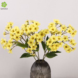 ดอกเดซี่ประดิษฐ์ขนาดเล็ก สมจริง ทำจากพลาสติก PVC สำหรับตกแต่งงานแต่งงานและบ้าน  จำลองได้ดีเยี่ยม - Product Image 5