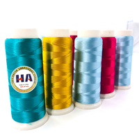 Vente en gros de fil à broder à la machine Ryaon de haute qualité 120d/2 en viscose, fil à broder, fil de soie pour glands verts noir