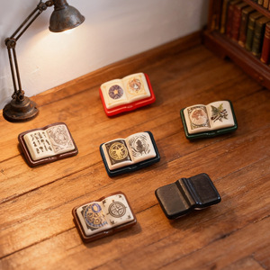 Miniature de livre magique en résine, imprimée et faite à la main, accessoires DIY pour décoration de maison de poupée, origine Yiwu - Product Image 3