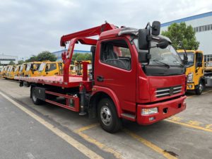 Camión Grúa de Rescate DongFeng de 5t con Plataforma Deslizante y Grúa de Brazo Plegable para Venta - Product Image 5