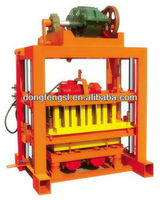 Prix le plus bas QT4-40 la machine de moulage de blocs de ciment semi-automatique Interlock Hallow Paving Machine de fabrication de briques à petite échelle