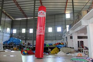 Tubes gonflables rouges pour événements publicitaires en plein air - Product Image 5