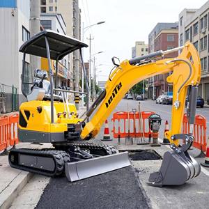 Mini-excavatrice compacte 1,8T de 1800 kg avec chenilles extensibles et bras hydraulique pivotant - Product Image 1