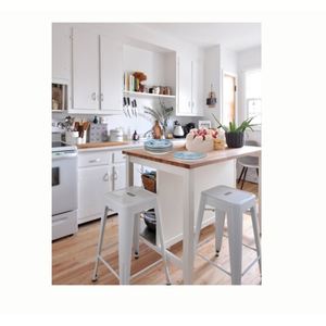 Assiettes plates rondes en céramique bleues et blanches 17,3 cm, motifs floraux et géométriques orientaux, ensemble de vaisselle fabriqué en Italie - Product Image 3