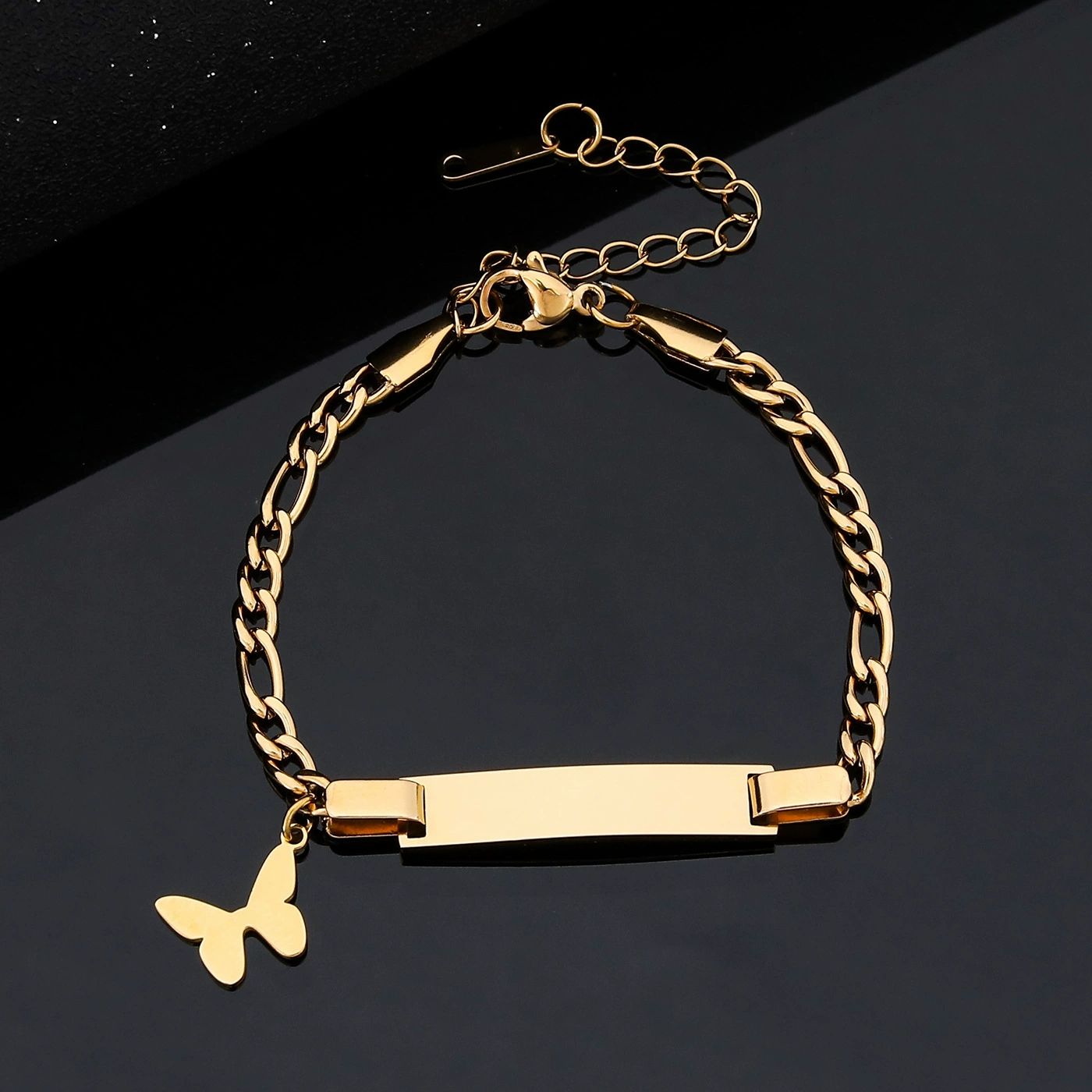 ผีเสื้อทองคำ