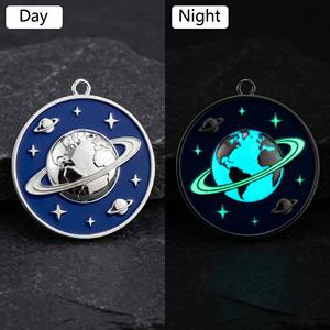 Medallas Luminosas con Acabado Plateado Antiguo que Brillan en la Oscuridad, Medallas con Diseño de Planetas <span class=keywords><strong>para</strong></span> Eventos Científicos y Deportivos - Product Image 2