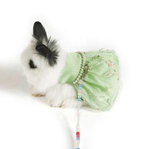 Set di imbracatura e guinzaglio <span class=keywords><strong>per</strong></span> coniglietti regolabili, completo di vestiti <span class=keywords><strong>per</strong></span> coniglietti di coniglio <span class=keywords><strong>per</strong></span> abito da criceto coniglietto di porcellino d'india - Product Image 5