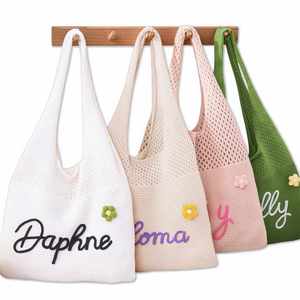 Sac à main de plage tricoté personnalisé avec nom brodé, sac fourre-tout au crochet sur mesure pour femme, sac à bandoulière d'été - Product Image 1