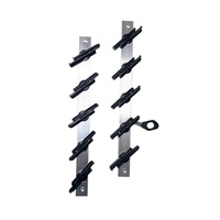 Cadre de fenêtre à persiennes en aluminium avec lames personnalisées et verre, design sur mesure