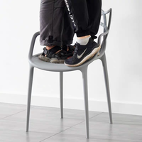 Tabouret de barbecue en plastique avec dossier et accoudoirs, design nordique, empilable, pour restaurant, bureau, pâtisserie