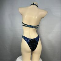 Bikinis sexy Costumes de samba Livraison gratuite Soutien-gorge et string couleur rose vif perlés à la main pour vêtements de performance EDC Rave Outfit