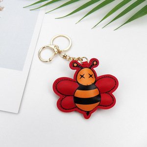 Nuevo Colgante de Cuero con Diseño de Abeja de Dibujos Animados para Bolso, Llavero de Coche, Amuleto de Joyería de Cuero Creativo y Adorable con Forma de Abeja - Product Image 5