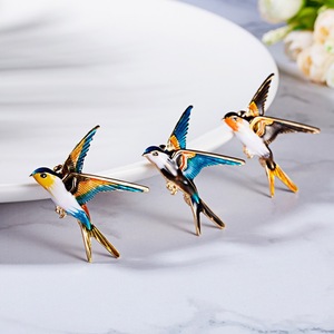 BY-60 Wholesale Fashion Alloy Neck Jewelry Enamel Bird <strong>Swallow</strong> Pendant <strong>Necklace</strong> - Product Image 3