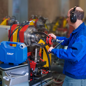 EasyPull TMMA 100H Hydraulic Bearing Dismounting Tool for On-site Disassembly TMMA100H Hydraulic Jaw <b>Puller</b> Series TMMA75H Hydra - Product Image 2