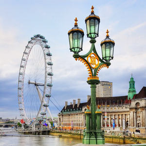 Personalizado estilo europeo IP65 impermeable LED decorativo poste de luz 3 cabezas de aluminio jardín calle parque luz paisaje - Product Image 3