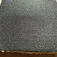 Granule en caoutchouc anti-dérapant soutenant le tapis non-tissé écologique de voiture de velours de feutre