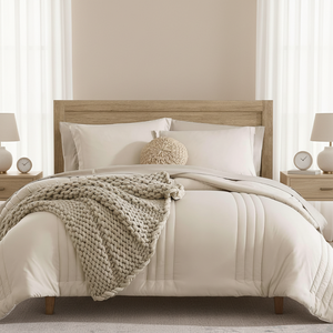 Set Moderno di Biancheria da Letto Matrimoniale 7 Pezzi Personalizzato per Matrimoni Copripiumino per Tutte le Stagioni Morbido e Caldo con Motivo Stampato 200TC - Product Image 2