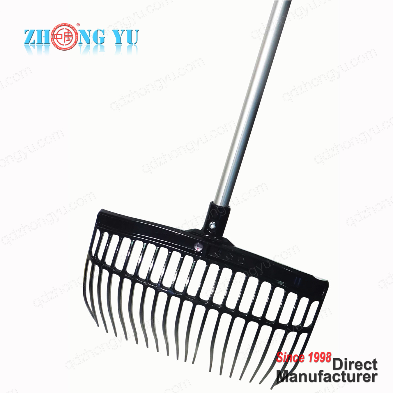 Indestructible manure fork with durable lightweight aluminum handle