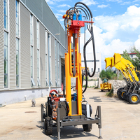 Foreuse hydraulique diesel sur roues de 200 m pour puits d'eau, compatible avec pompe à boue externe et compresseur d'air