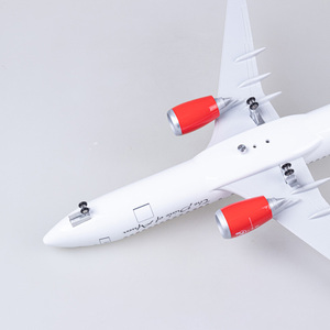 โมเดลเครื่องบินเรซิ่นไดแคสต์ โบอิ้ง บี737 สายการบินเคนยา ขนาด 1/85 ความยาว 47 ซม. พร้อมล้อลงจอด สำหรับตั้งโชว์ ของสะสม - Product Image 6