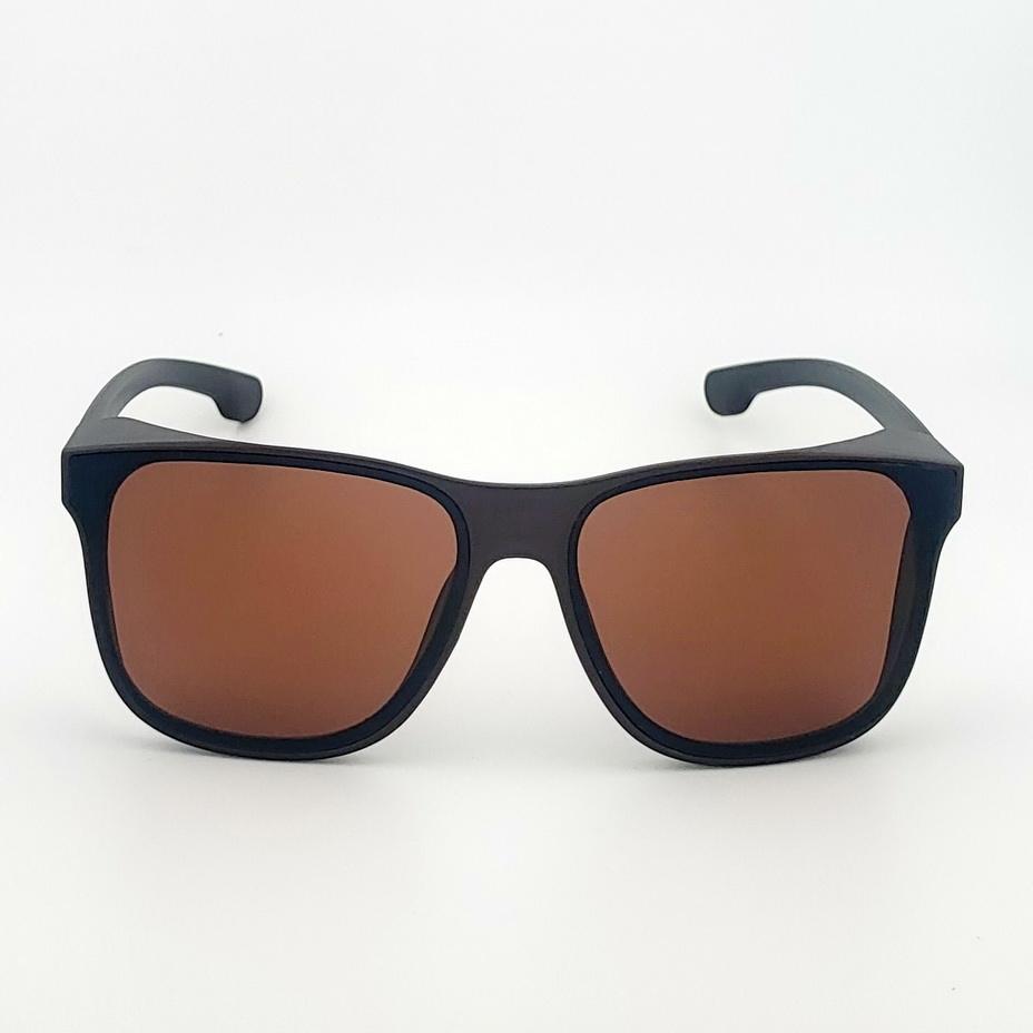 สีน้ำตาล