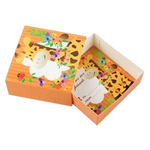 Caja de regalo rígida cuadrada pequeña con asa, papel revestido reciclable, diseño personalizado para regalo de vacaciones y embalaje artesanal - Product Image 2
