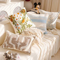 Coussin décoratif en soie bleue style frais avec motif floral champêtre, rembourrage en fibres creuses lavable pour canapé et chaise