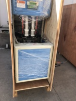 Machine de soufflage PET semi-automatique à 2 cavités avec pompe FESTO et moteur Mitsubishi pour des bouteilles de boisson en plastique à haute productivité