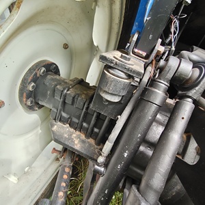 135 HP New T1104 Holland <span class=keywords><strong>130</strong></span> Caballos de fuerza Buena calidad y funcionamiento Granja Tractores de <span class=keywords><strong>segunda</strong></span> <span class=keywords><strong>mano</strong></span> - Product Image 5