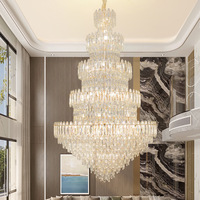 Grand lustre en cristal à 12 ampoules d'hôtel de luxe long et personnalisé pour escalier de salle de banquet de villa
