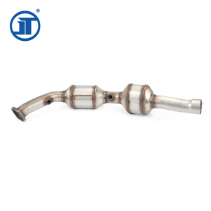 Collecteur d'échappement du marché mexicain pour <span class=keywords><strong>Chevrolet</strong></span> <span class=keywords><strong>Camaro</strong></span> <span class=keywords><strong>V6</strong></span> 3.6L <span class=keywords><strong>2010</strong></span>-2011 Gauche et Droite Catalyseurs - Product Image 6
