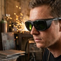 Lunettes de sécurité pour la soudure en gros, verres PC, anti-infrarouge, anti-éblouissement, résistantes aux chocs, réglables, CE EN166 ANSI Z87, unisexe