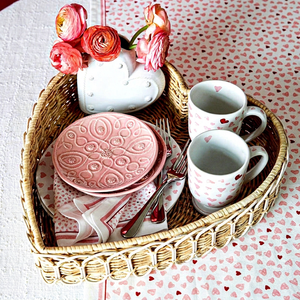 Natural rattan <b>heart</b> <b>shaped</b> wicker tray, Family arrangement tray, Cup tray on the table - Product Image 1