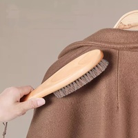 Brosse de soin pour vêtements en crin de cheval doux, manche en bois, pour pulls en laine, manteaux en cachemire, anti-peluches pour tissus en laine, vente en gros