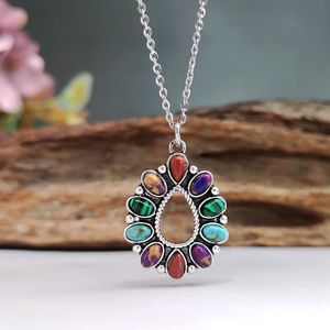 Collana con Ciondolo a Goccia in Stile Bohémien, Design Colorato per Donne - Product Image 4