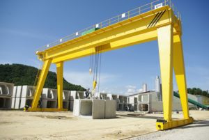 Grue portique à double poutre pour centrale hydroélectrique, entretien de la porte de barrage, 5t-300t, grue portique à treuil lourd montée sur rail, fournisseur - Product Image 4