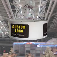 Panneau publicitaire personnalisé pour intérieur, bannière triangulaire suspendue au plafond, 8 pieds, tissu acrylique et cadre en aluminium, durable et léger