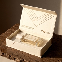 Boîte à parfum rigide de style livre blanc magnétique personnalisée de qualité supérieure, boîte fermée, présentation pour emballage cadeau de parfum