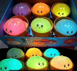 Boules anti-stress lumineuses en forme de Bao Bun et Dumpling, scintillantes dans le noir, pour Halloween, jouet sensoriel souple et compressible, expédiées depuis notre entrepôt aux États-Unis - Product Image 2
