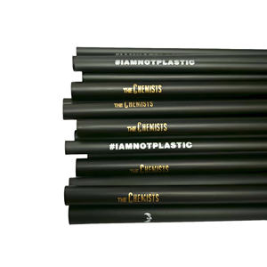 หลอด PLA สีดำพิมพ์โลโก้ตามสั่งขายส่ง หลอดย่อยสลายได้ 100% ทำจากแป้งข้าวโพดธรรมชาติ หลอดสำหรับเครื่องดื่มโบบา - Product Image 1