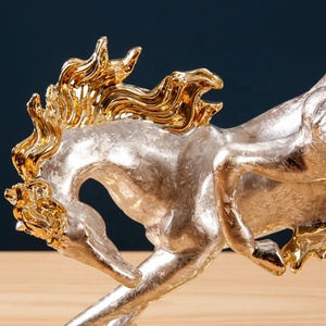 Modern yaşam boyutu reçine altın at heykel koşu at ev sanat dekorasyon heykeli - Product Image 4