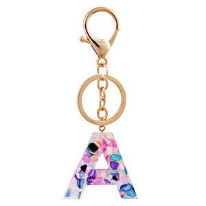 Accessoire en résine de fleurs naturelles, fabrication directe du fabricant, personnalisable, alphabet coloré pour filles, lettres en acrylique, <span class=keywords><strong>porte</strong></span>-clés en résine 26 lettres - Product Image 3