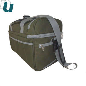 Bolsa Térmica Personalizada de Gran Capacidad para Hombre con Compartimentos Secos y Húmedos y Forro Extraíble, Etiquetada Personalizada para Ocio - Product Image 1