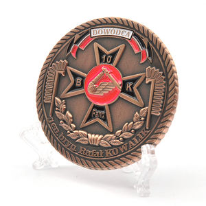 Pièces de monnaie commémoratives personnalisées en laiton, gravées, plaquées or, avec cordon/bracelet moderne – Objets d'art métalliques de collection - Product Image 6