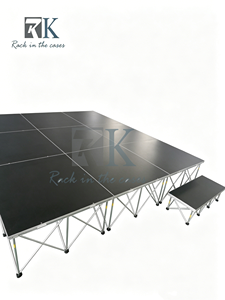 Plataforma de Escenario Elevada de Aluminio para Interiores y Exteriores con Panel de Madera Contrachapada y Faldón, para Uso en Conciertos al Aire Libre - Product Image 1