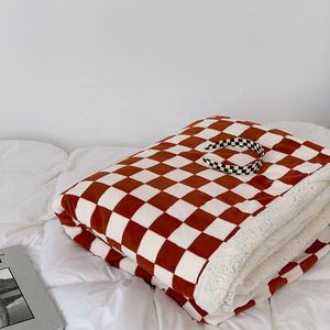 Manta de Cama de Lana de Leche con Diseño de Cuadros, Acogedora, Suave, para el Hogar, al Mejor <span class=keywords><strong>Precio</strong></span> en Existencia - Product Image 4