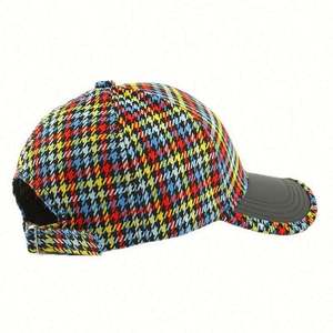 Nueva Gorra de Béisbol de Moda Coreana con Diseño de Pata de Gallo y Parte Superior Rígida para Mujer, Gorra de Béisbol con Visera de PU y Costuras Personalizadas para Protección Solar de Primavera - Product Image 4